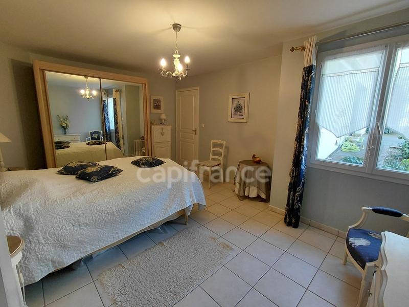 Villa - 295 m² - 8 pièces