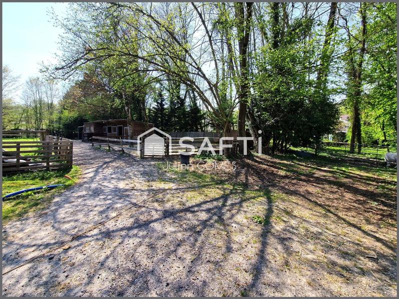 Maison - 298 m² - 12 pièces