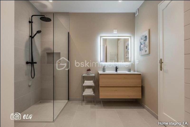 Appartement - 100 m² - 3 pièces