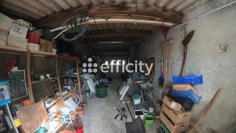 Maison - 96 m² - 5 pièces