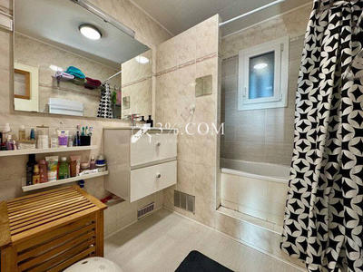 Appartement - 72 m² - 4 pièces