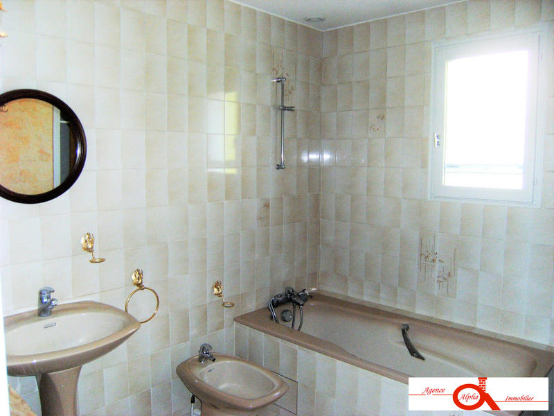 Maison - 180 m² - 7 pièces