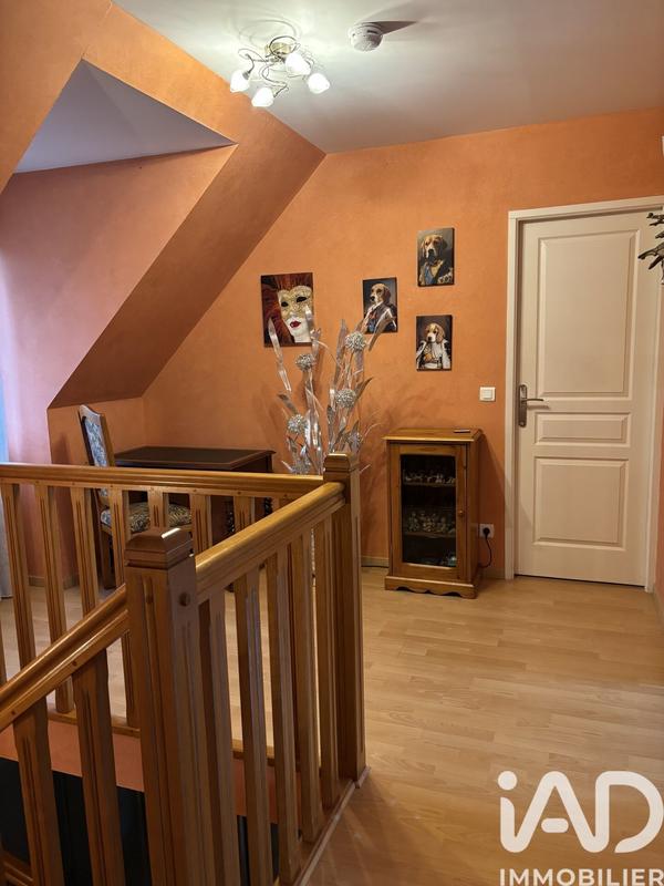 Maison - 180 m² - 8 pièces