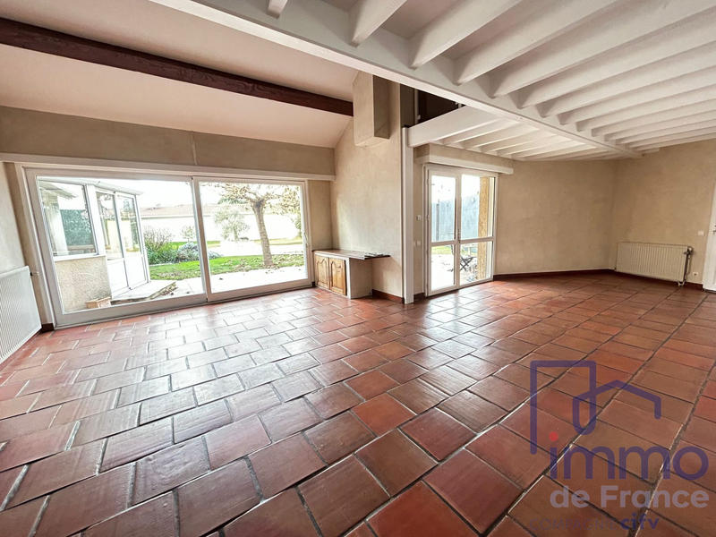 Villa - 300 m² - 9 pièces