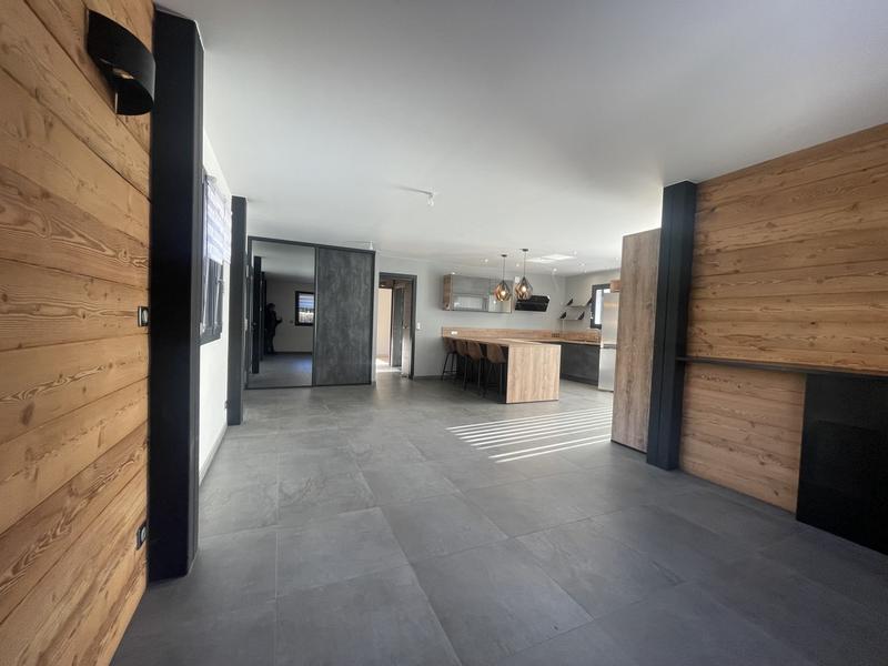 Maison contemporaine - 111 m² - 5 pièces