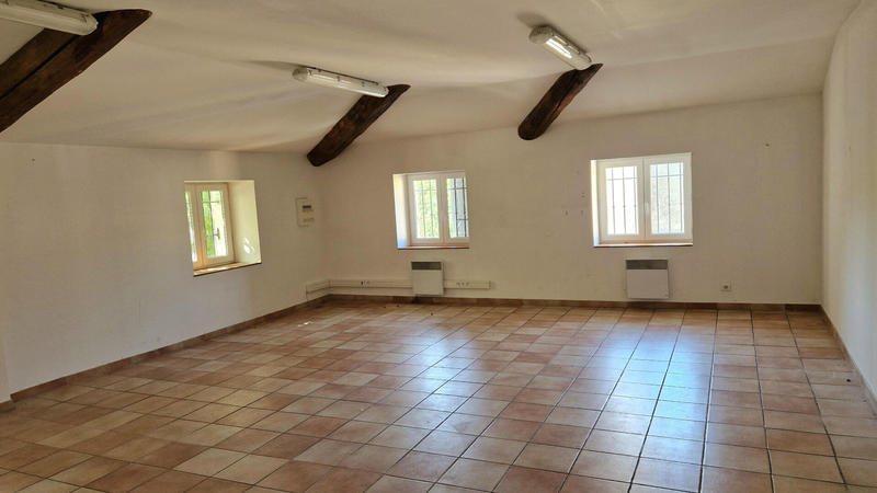 Maison - 210 m² - 7 pièces