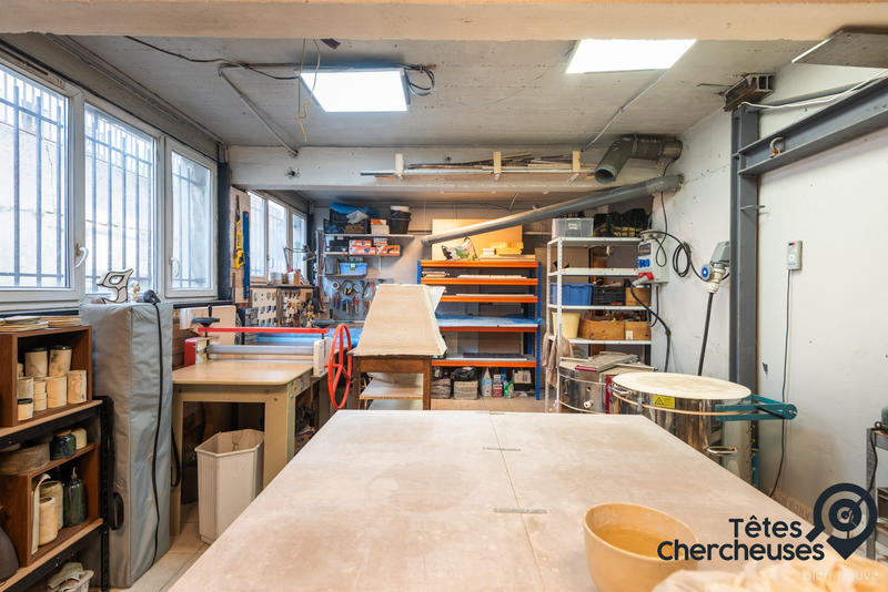 Local commercial - 317 m² - 12 pièces