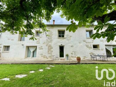 Maison - 349 m² - 10 pièces