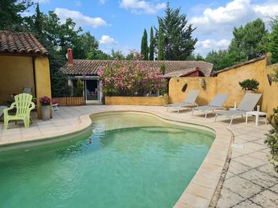 Villa - 128 m² - 8 pièces