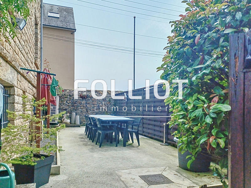 Maison - 159 m² - 8 pièces