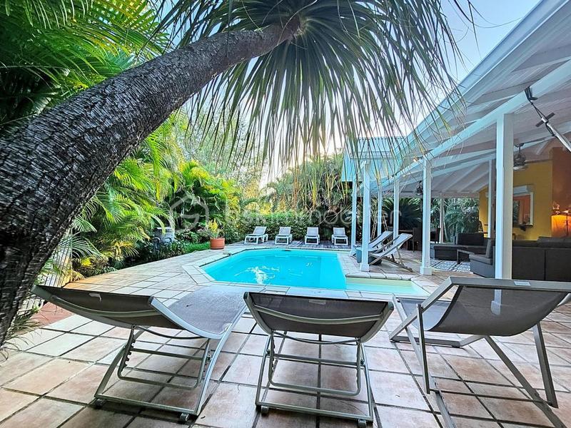 Villa - 94 m² - 6 pièces