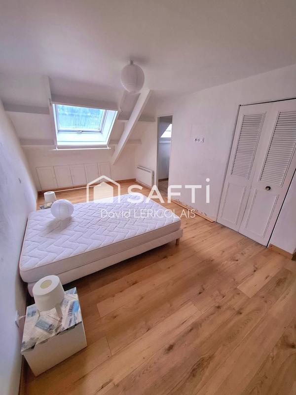 Maison - 335 m² - 24 pièces