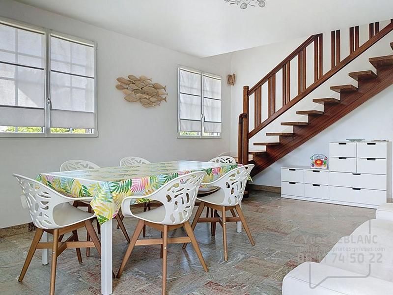 Maison - 115 m² - 9 pièces