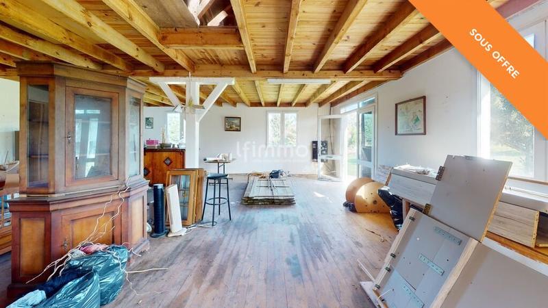 Maison - 382 m² - 9 pièces