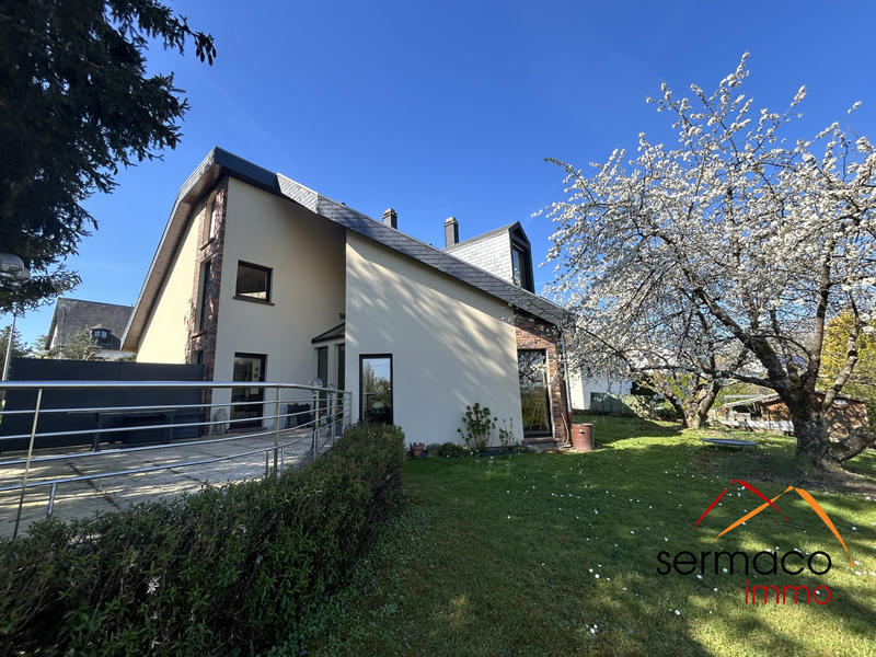 Maison contemporaine - 220 m² - 7 pièces