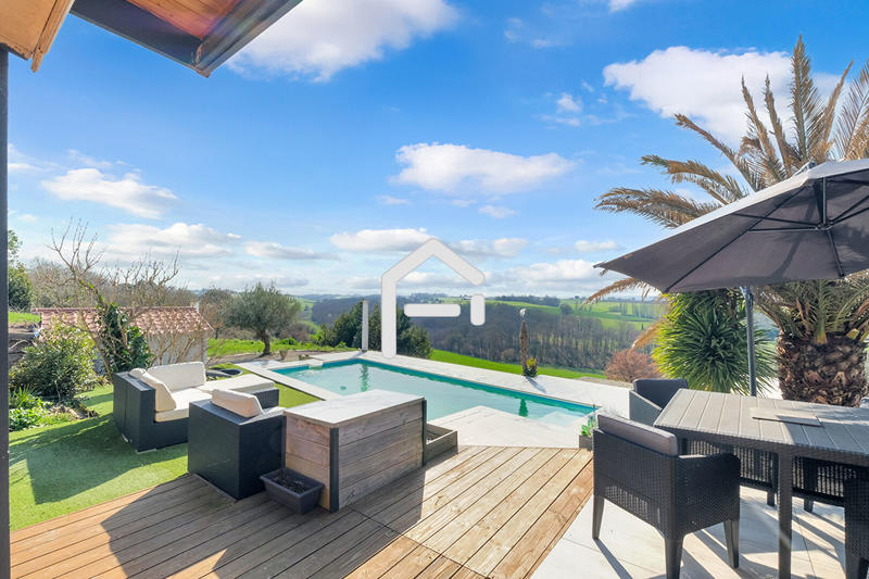 Maison - 478 m² - 12 pièces