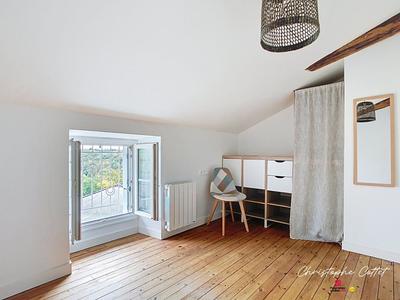 Maison - 90 m² - 3 pièces