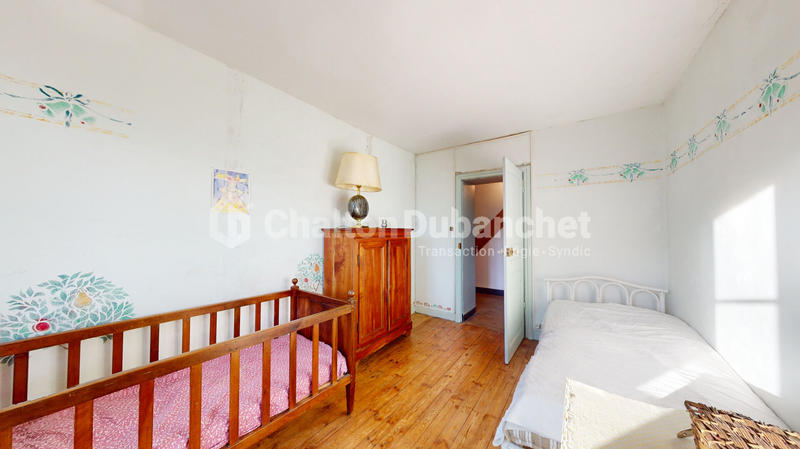 Maison - 466 m² - 17 pièces