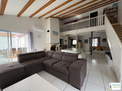 Maison - 136 m² - 4 pièces