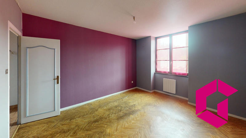 Appartement - 98 m² - 5 pièces