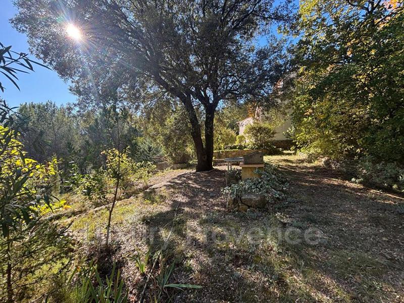 Propriété - 124 m² - 4 pièces