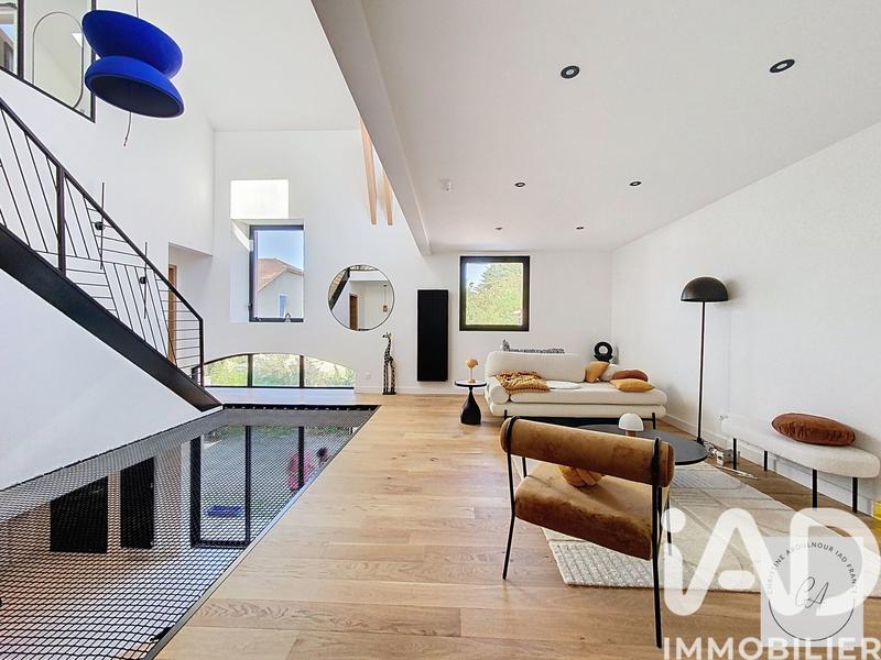 Maison - 140 m² - 6 pièces