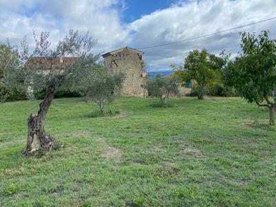 Terrain constructible - 585 m²