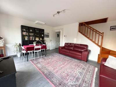 Maison - 92 m² - 5 pièces