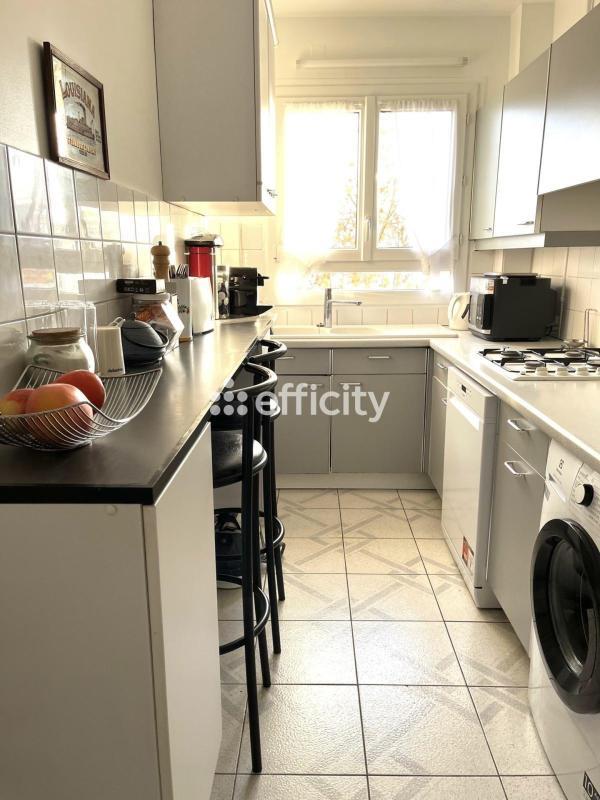 Appartement - 81 m² - 3 pièces