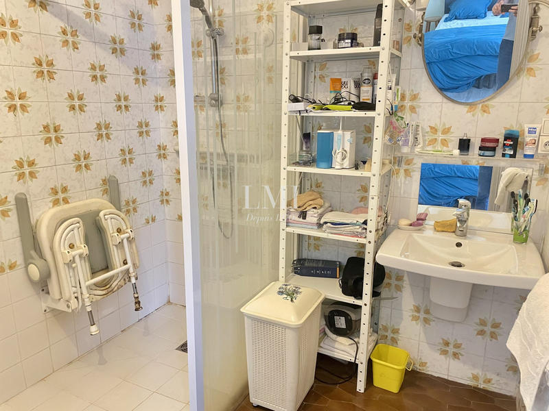 Maison - 238 m² - 8 pièces