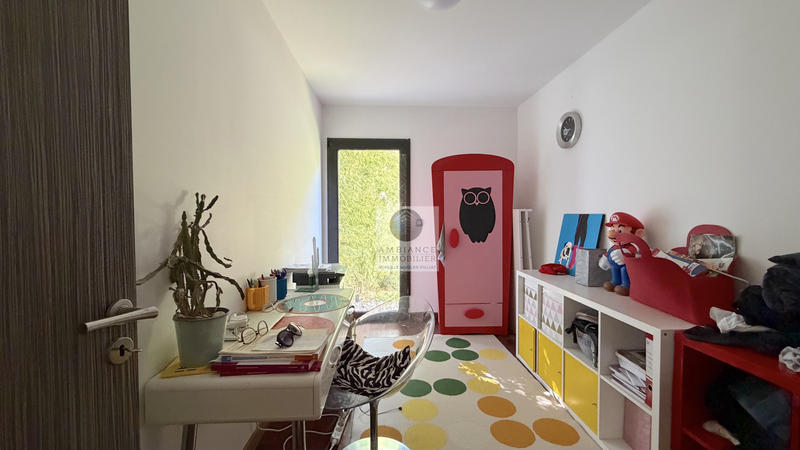 Maison - 181 m² - 7 pièces