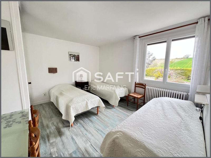 Maison - 277 m² - 12 pièces