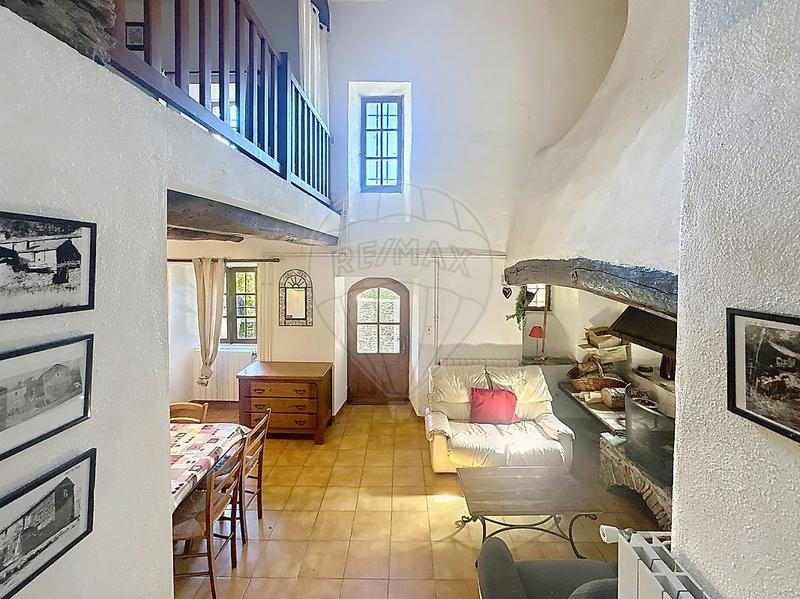 Propriété - 128 m² - 6 pièces