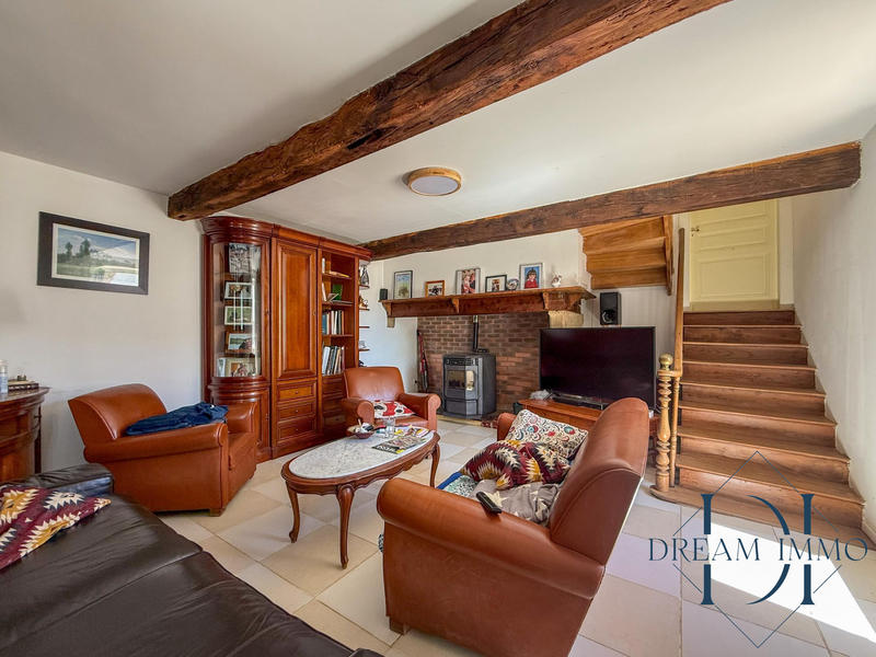 Maison - 280 m² - 8 pièces