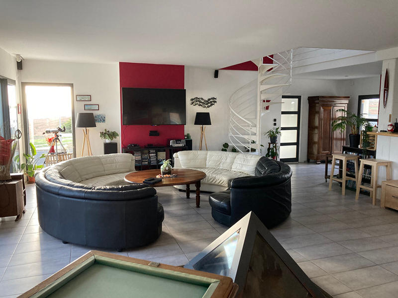 Fonds de commerce - 636 m²