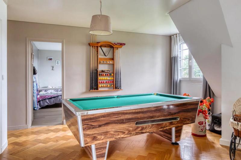 Propriété - 318 m² - 7 pièces