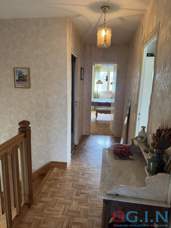 Propriété - 173 m² - 7 pièces