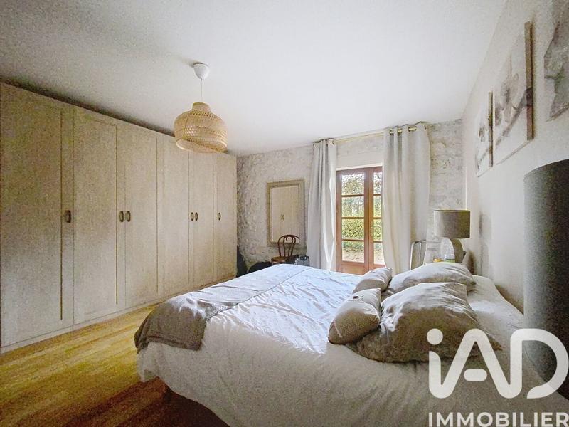 Maison - 210 m² - 6 pièces