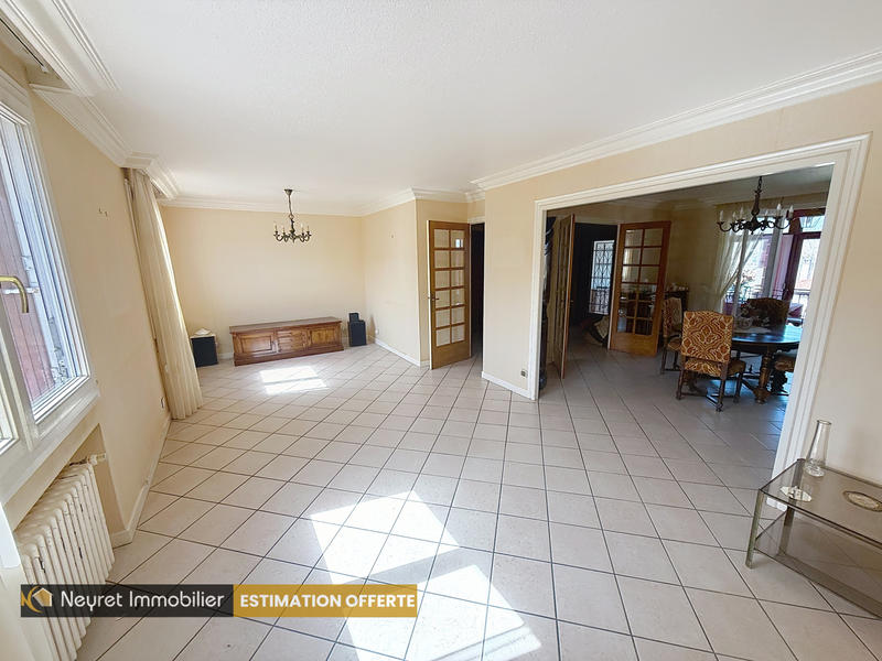 Maison - 140 m² - 6 pièces