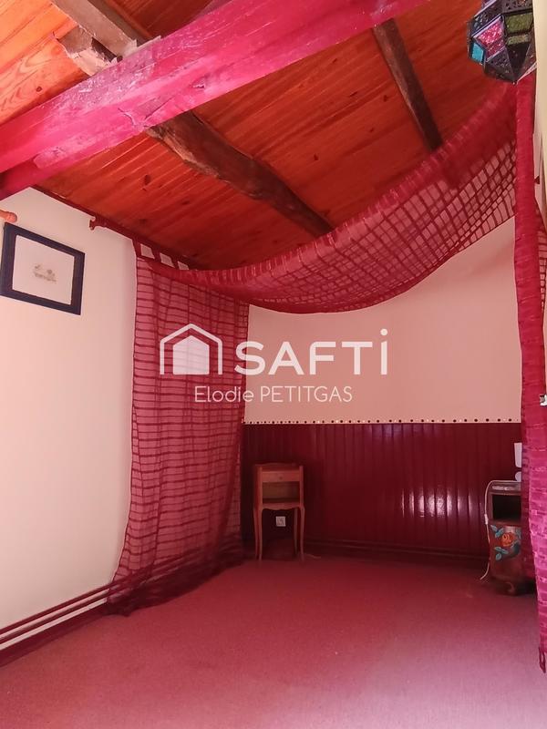 Maison - 162 m² - 8 pièces