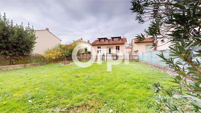 Maison - 93 m² - 4 pièces