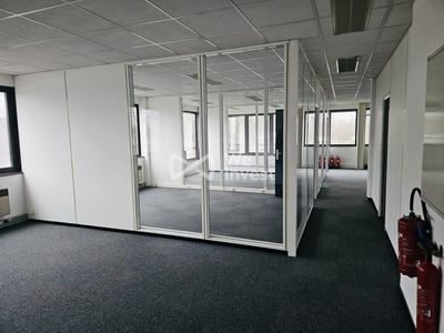 Bureau - 142 m²