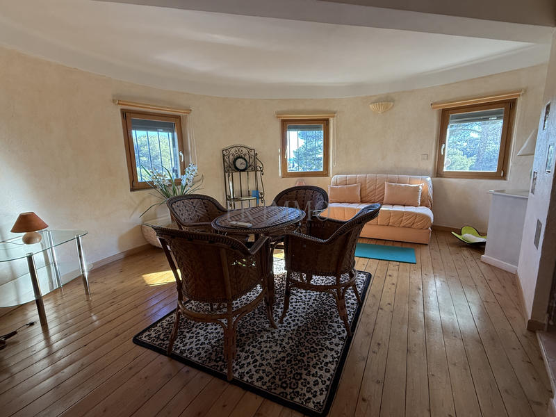 Appartement - 112 m² - 4 pièces