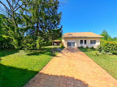 Maison - 188 m² - 7 pièces