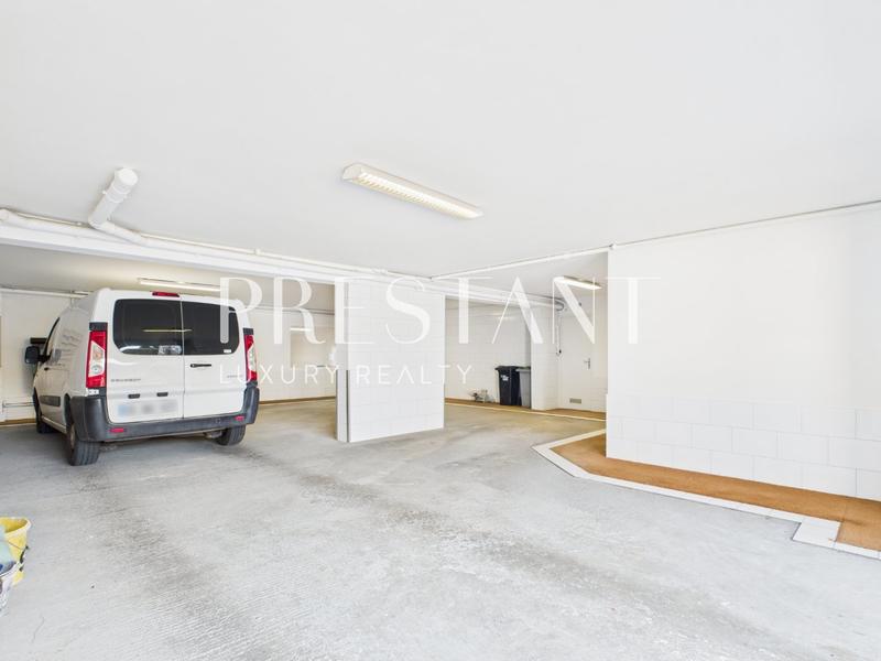 Maison - 294 m² - 9 pièces