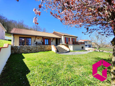 Villa - 140 m² - 7 pièces