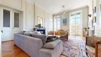 Appartement - 159 m² - 6 pièces