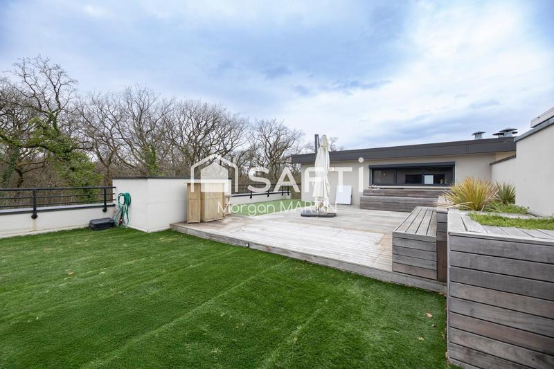 Appartement - 137 m² - 4 pièces