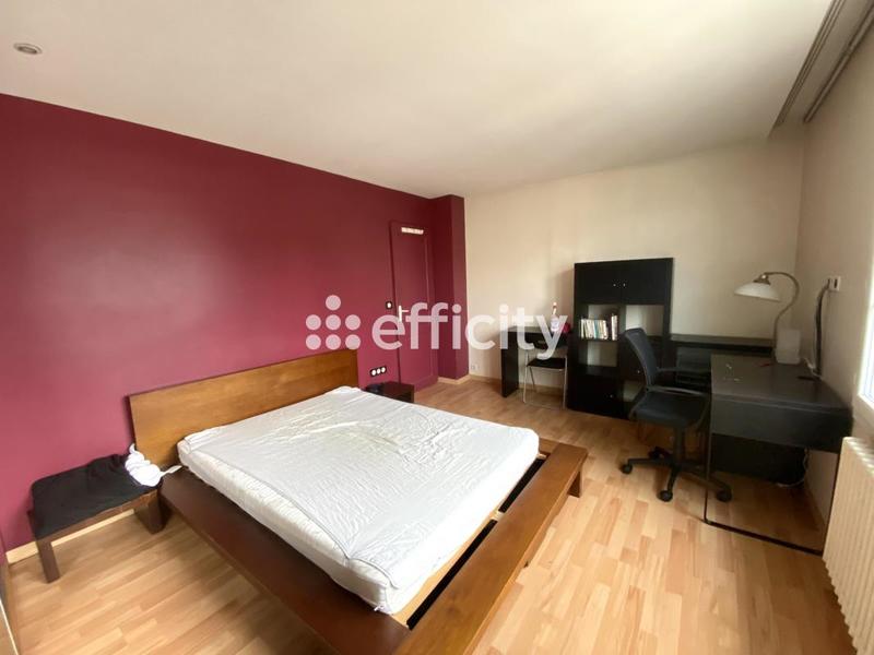Appartement - 89 m² - 5 pièces