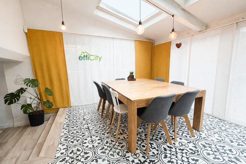 Maison - 160 m² - 6 pièces